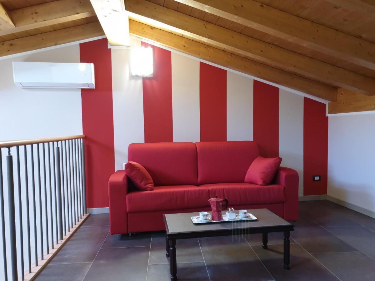 Dimora Rosso San Zeno - Wifi Veloce E Adatto Per Famiglie Verona Exterior photo